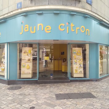 Librairie indépendante Jaune Citron située au 9 rue des Carmes à Orléans